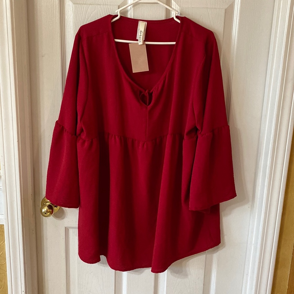 NWT Crepas boutique blouse Size 1X Beautiful Red flowy shirt plus size